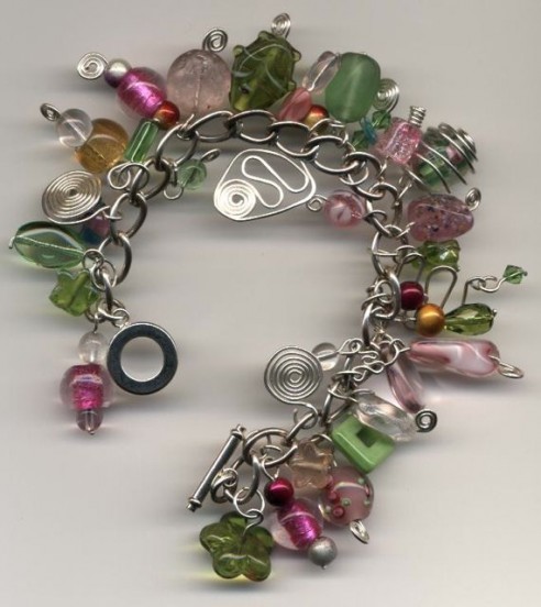  - green-and-pink-wirework-bracelet