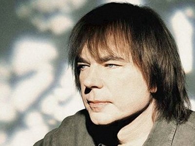 Julian Lloyd Webber